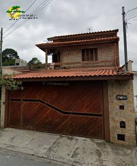 Sobrado à venda com 3 quartos, 220m² - Foto 1